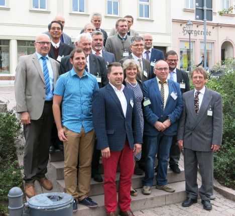 Referenten der Internationalen Tagung Wassergeflügel 2015 Oschatz mit den lokalen Veranstaltern Herrn Dr. Manfred Golze und Herrn Dr. Roland Klemm (beide LfULG).